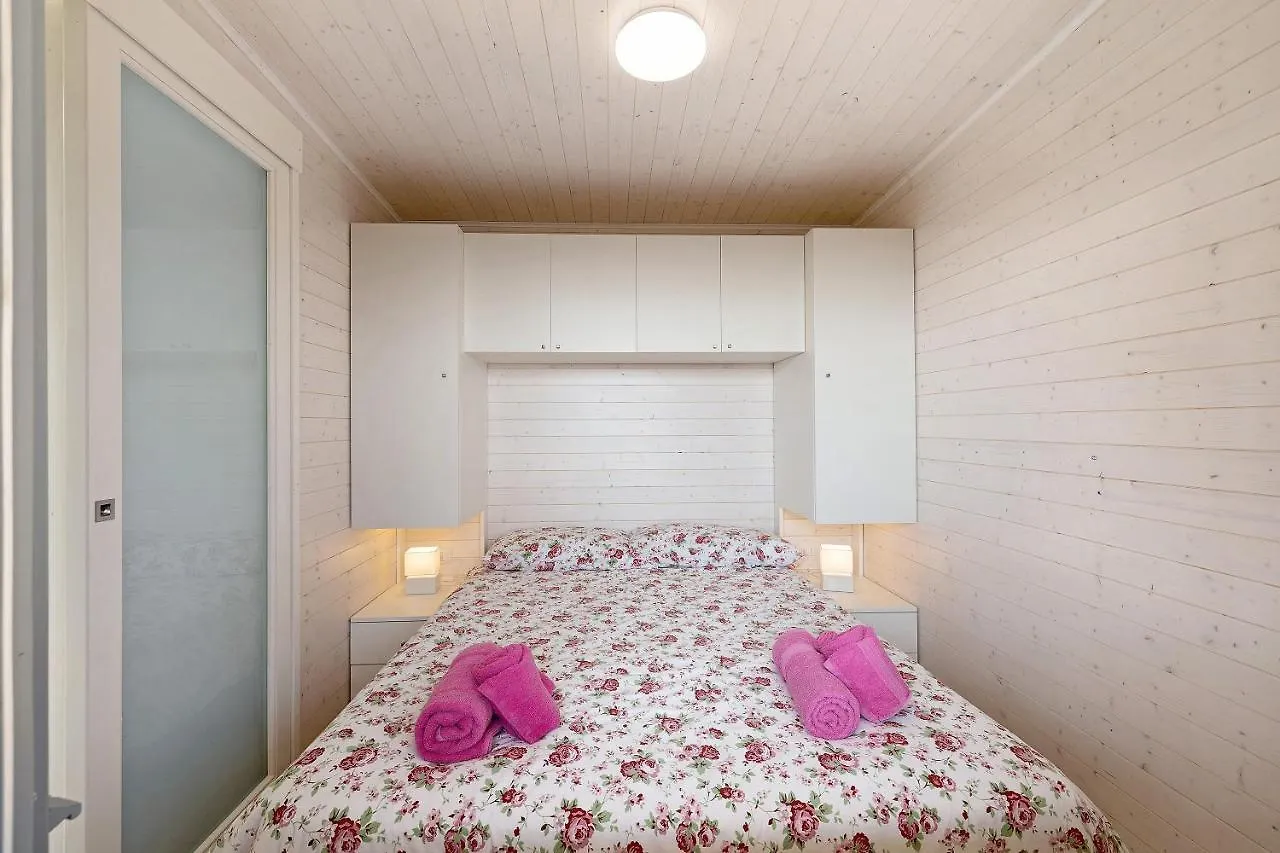 Agriturismo Rose Di Pietra 2 Apartment Pietra Ligure Italy